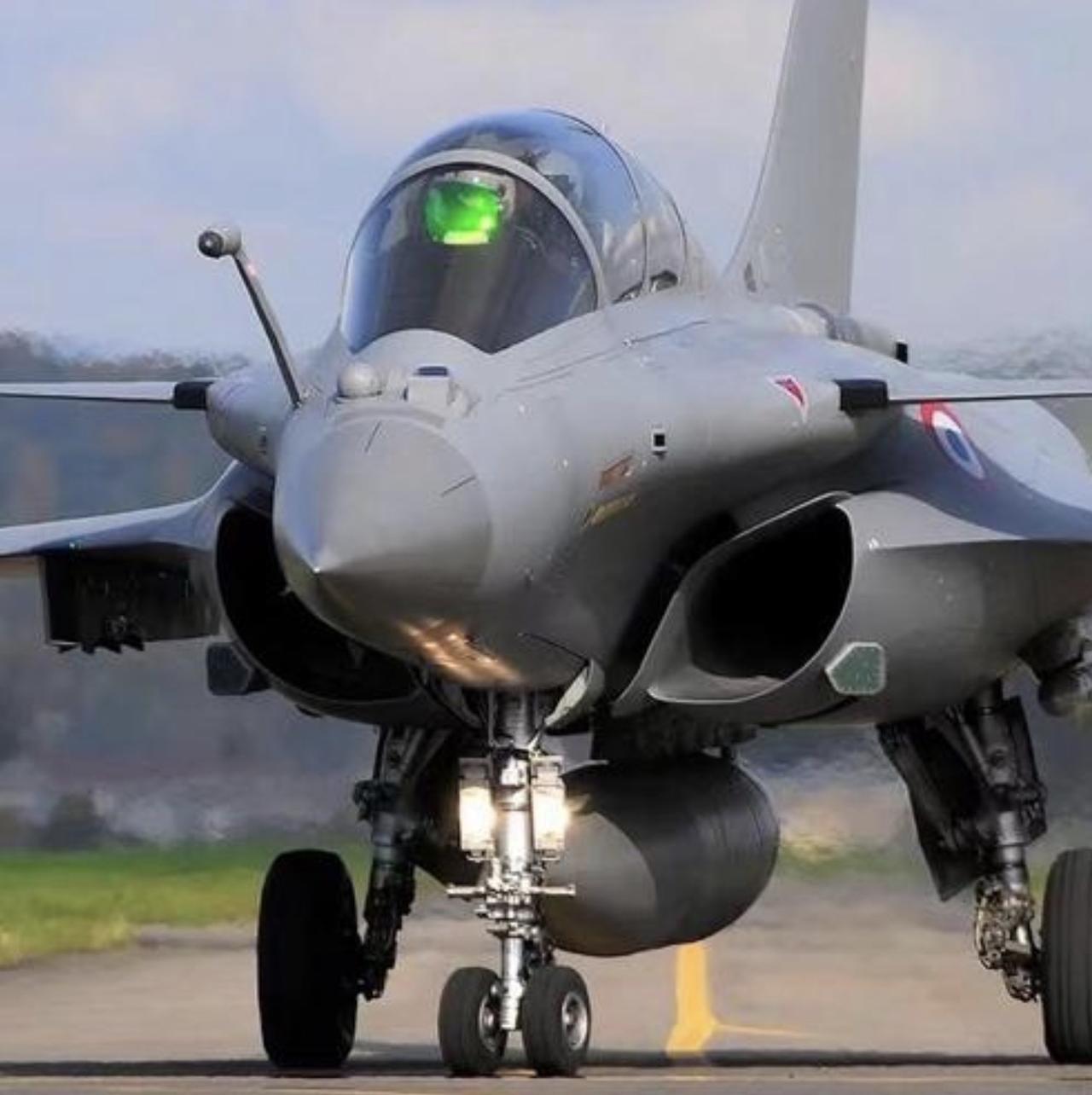 发现无法想象一幕，西方大批战机，要涌入乌克兰！俄罗斯想争夺到制空权，就很难了。