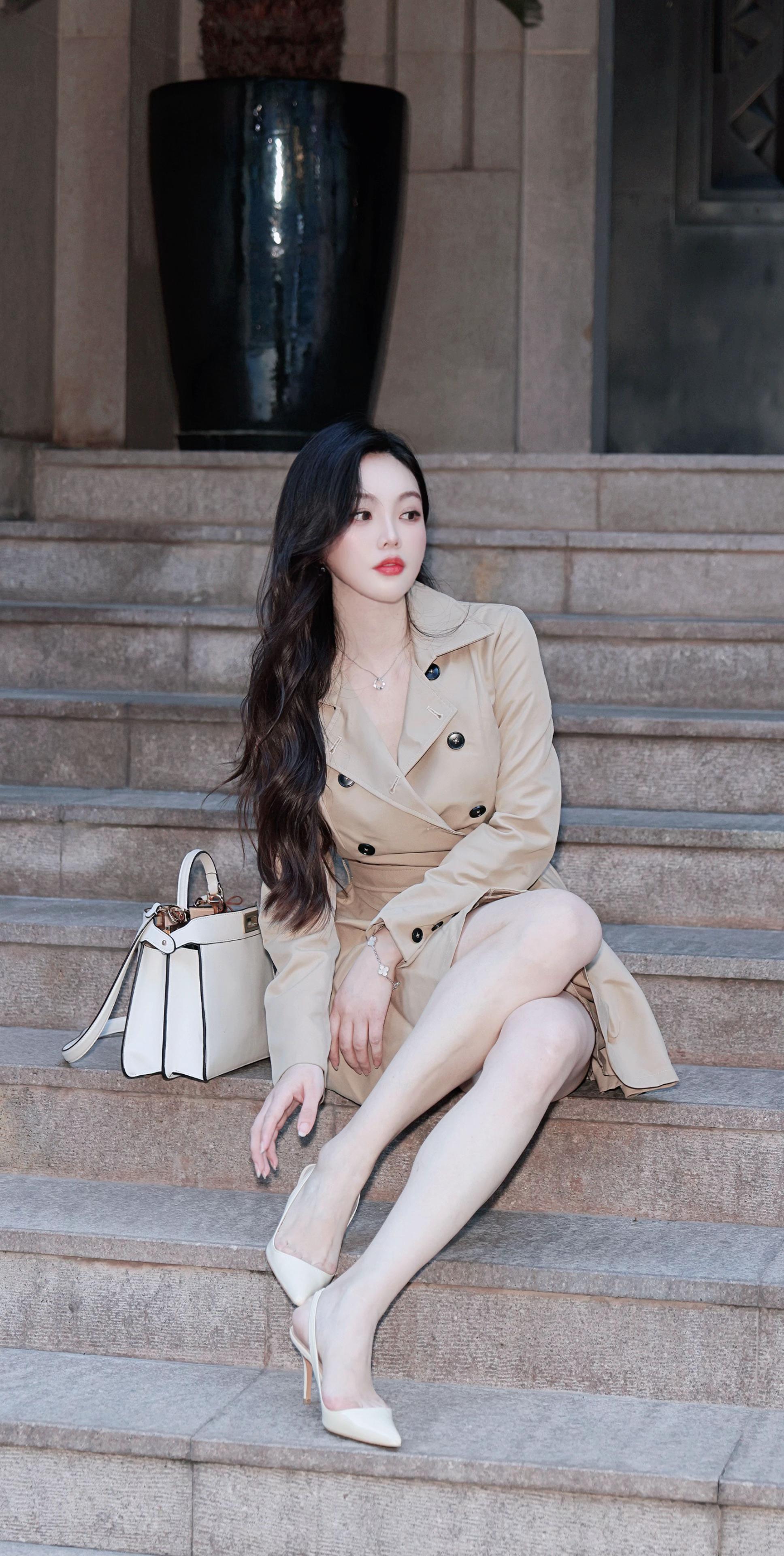 拍照姿势 高级感穿搭 名媛气质 长腿女神 腿精姐姐
