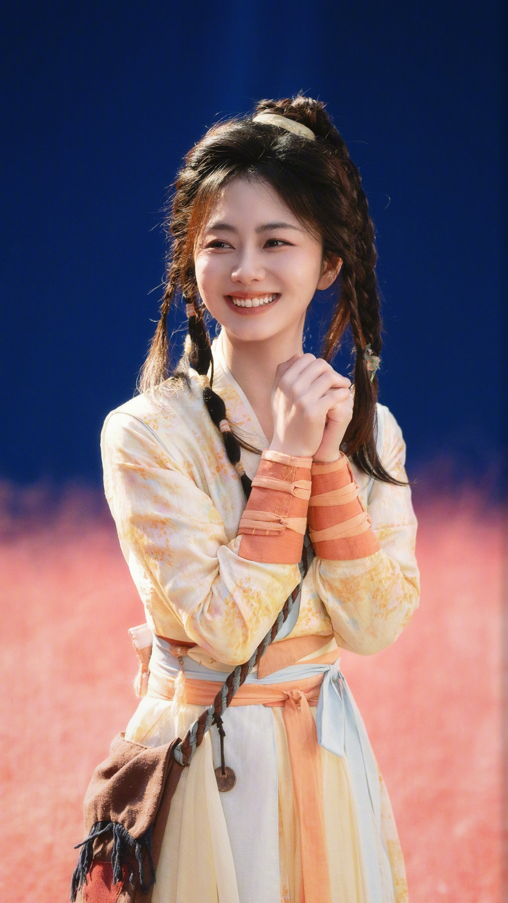 谭松韵×侯明昊《逍遥》定档12.27，🥝👖双平台联播还上星央八下午档，《狂飙