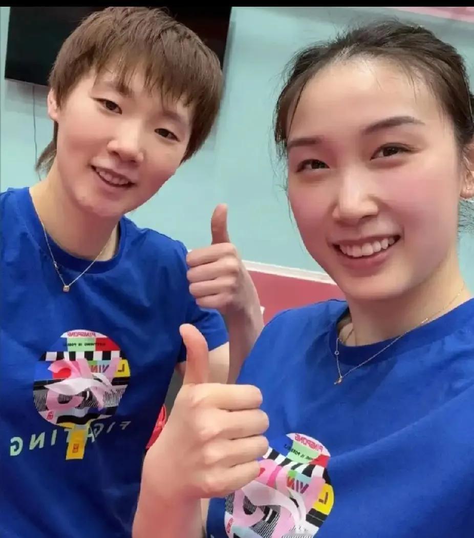 被王曼昱和钱天一甜到啦谁懂！刷到王曼昱和钱天一的合照，真的被狠狠甜到！两人