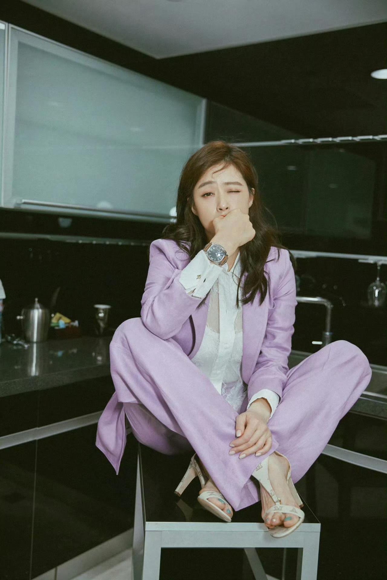 当年真的错怪蒋欣了！十年后监控曝光："华妃娘娘"的直爽被误解成"耍大牌"一