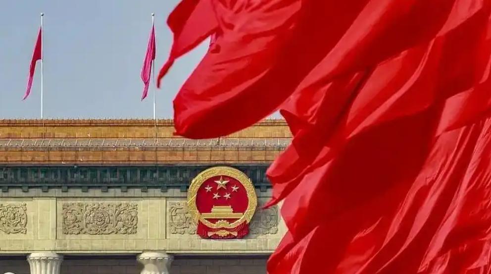 德媒对我们进行点名批评！德媒声称，中国经济面临一系列的问题，而中国的外交却越来越