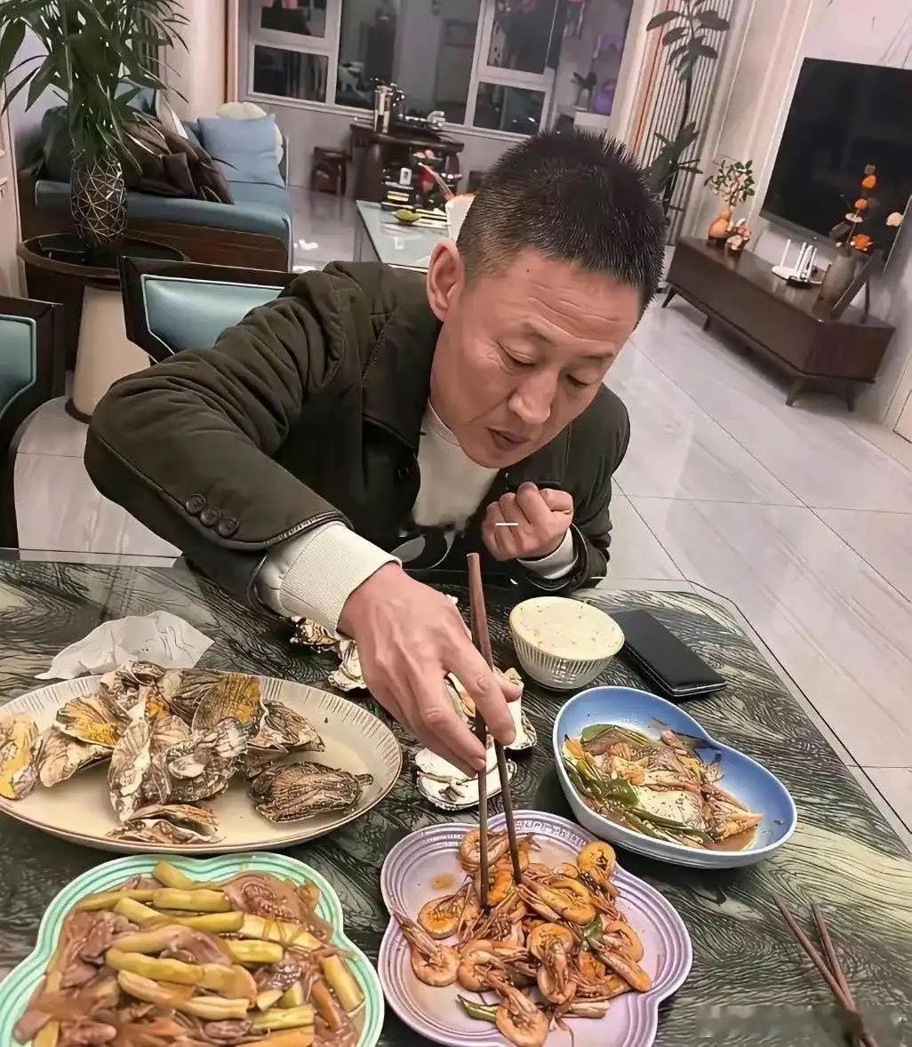 这一个人吃的午餐放全国算是什么水平？​​​