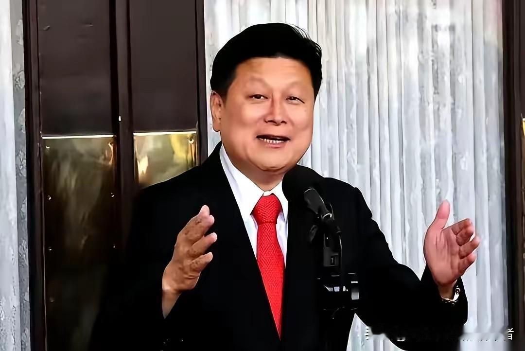 傅崐萁总召到期，竟安排当副院长？猛虎看菜园子，浪费战将该用刀刃上！雄狮怎