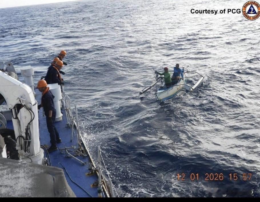 菲律宾再次在黄岩岛附近海域挑衅——1月12号，菲律宾海岸警卫队派出所谓的渔民前往