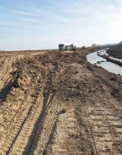 央媒曝光三地耕地毁坏亟待恢复央媒对山西河南等地的土地被毁，亟待恢复的情况进行了报