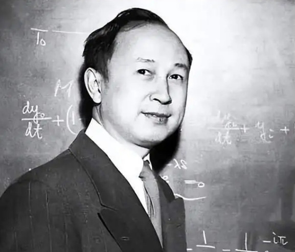 钱学森牛掰到什么程度？钱老在世的时候，有个研究院想研究一个叫什么陀螺仪，当时我们