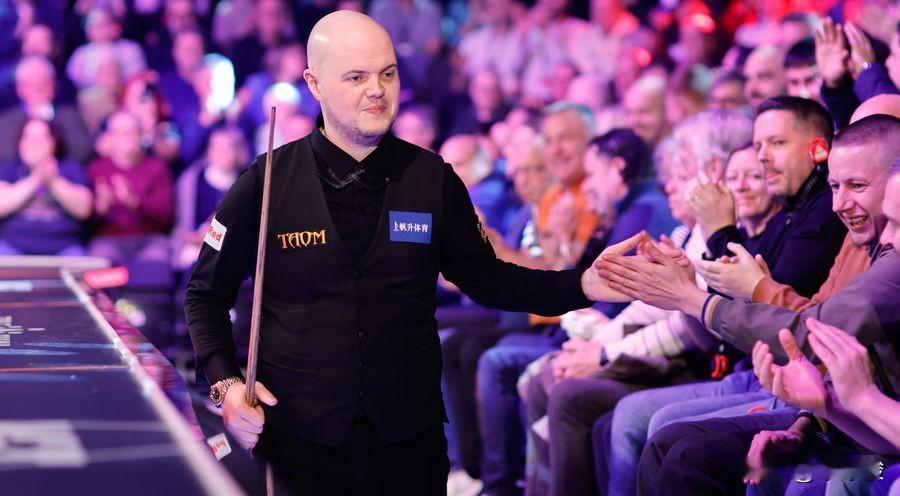 斯莱瑟不在乎排名，只想拿个冠军奖杯。WST在“斯莱瑟问答中让他回顾了过去几个