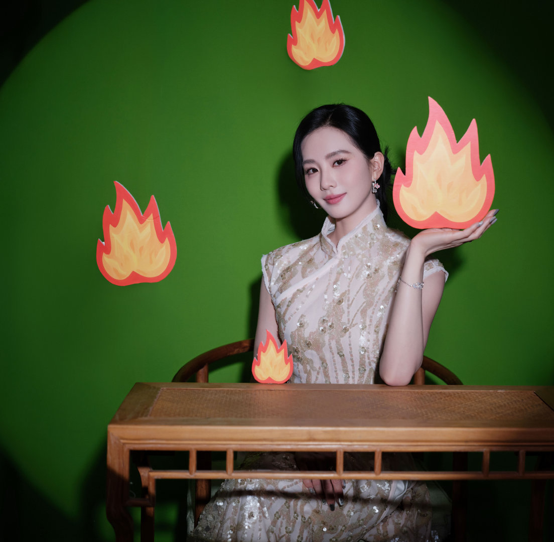 刘诗诗旗袍look刘诗诗旗袍➕Qeelin高奢珠宝淮水竹亭扫楼​​​