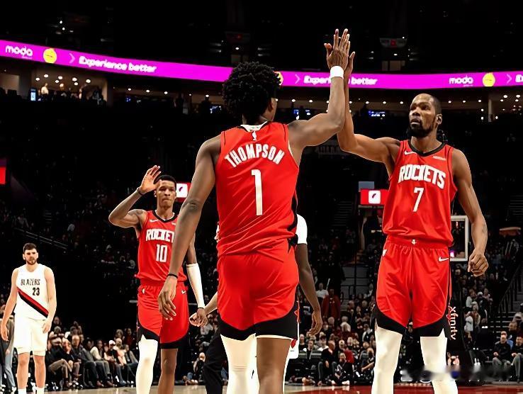 火箭总经理办公室电话快被打爆了，一份三方交易方案递了上来，要把刚躺上病床的亚当斯