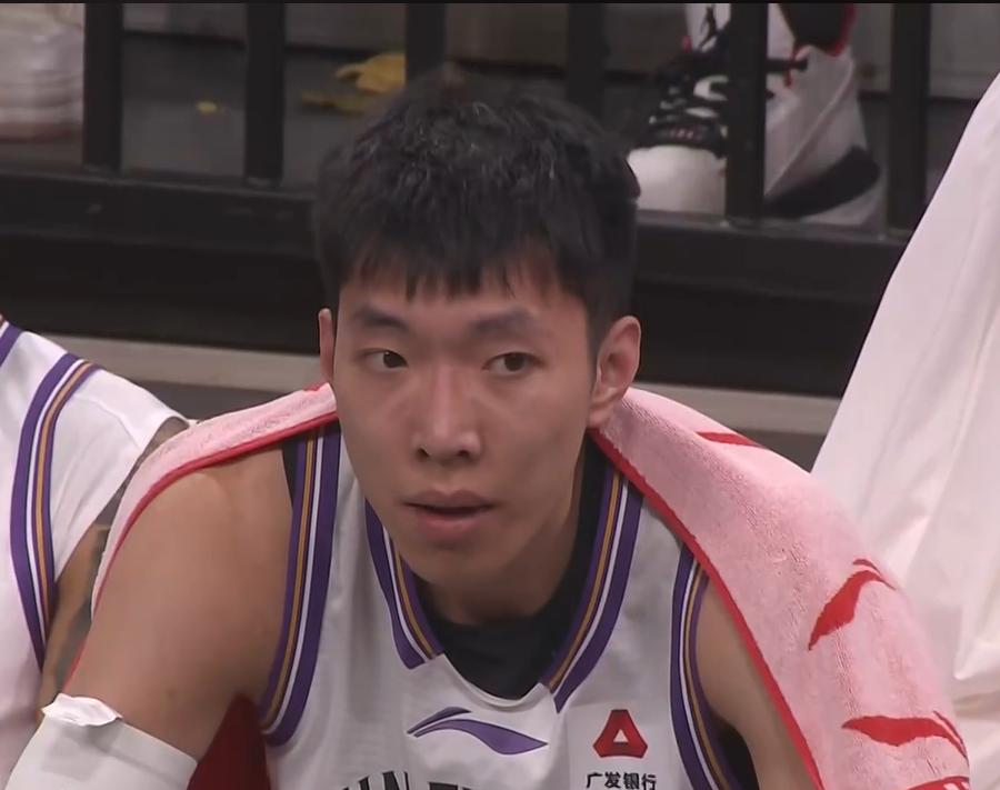 9中9弹无虚发，廖三宁不愧是国家队选手。辽宁男篮不愧是一支有冠军底蕴的球队，拆