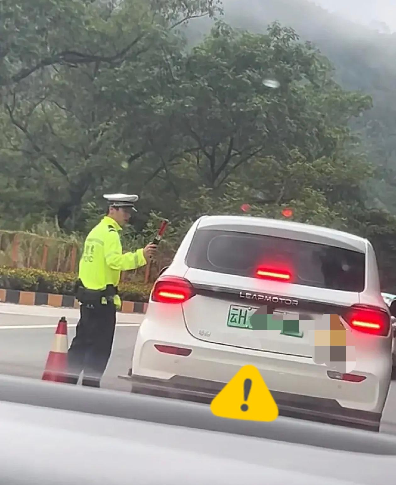 这下全国人民都知道了！云南早上8点查酒驾，直接给外省人看懵了——谁好人大清早