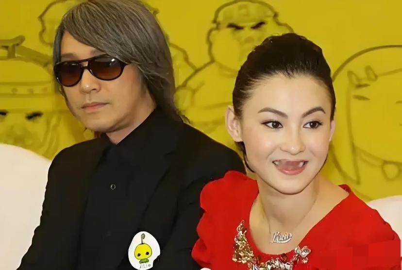 不仅刘嘉玲没想到估计刘晓庆也想不到多年不露面的周星驰，居然会为了张柏芝，专门