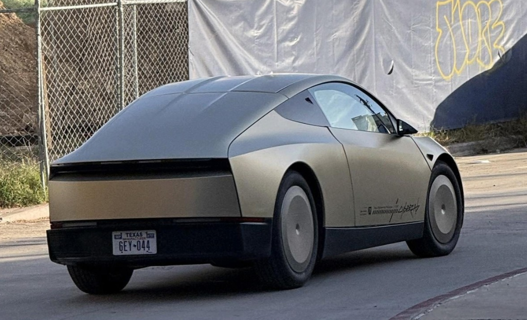 埃隆·马斯克第三次宣布，特斯拉Cybercab无人驾驶出租车将于4月启动初期生产