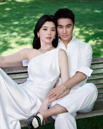 本来还想好好欣赏何猷君奚梦瑶的时尚大片，奈何何猷君的腿毛实在太抢镜了...