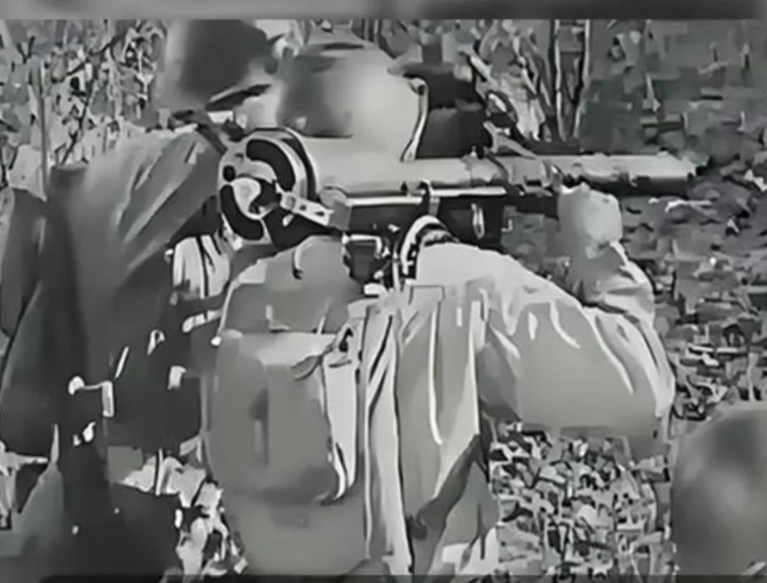 1950年11月云山战场，志愿军捡到两根美军丢下的铁管，7个月后美军坦克噩梦开始