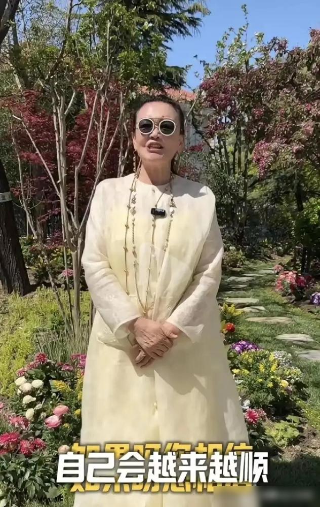 全网狂吹张兰让出C位是“婆婆的体面”。我告诉你，别傻了。这根本不是退让，这是一场