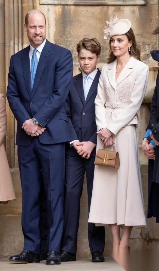 看到复活节上的凯特王妃，形销骨立瘦到脱相的样子，就觉得再有钱又怎么样，全世界最好