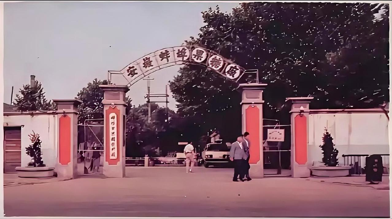 《安徽蚌埠果糖厂》该厂坐落在蚌埠市纬四路南段原来叫（蚌埠蛋品厂）