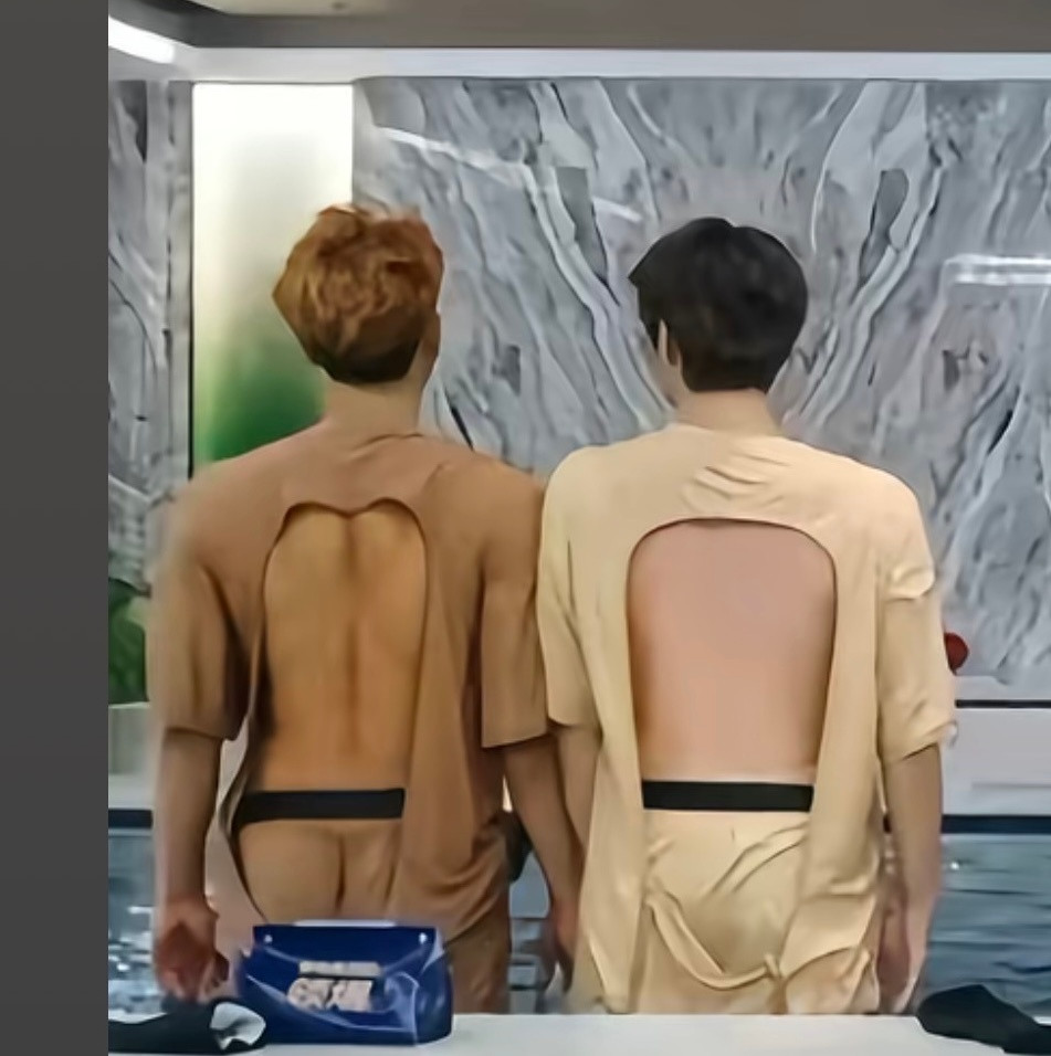 黄子韬和光屁股有啥区别我不行了，看了三遍都以为黄子韬没穿裤子哈哈哈