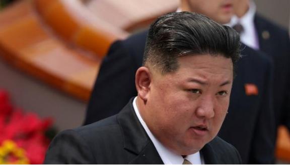 金正恩算是玩明白了，挨着中国建核弹基地，20年了，美国仍装作没看到，美国战略与国