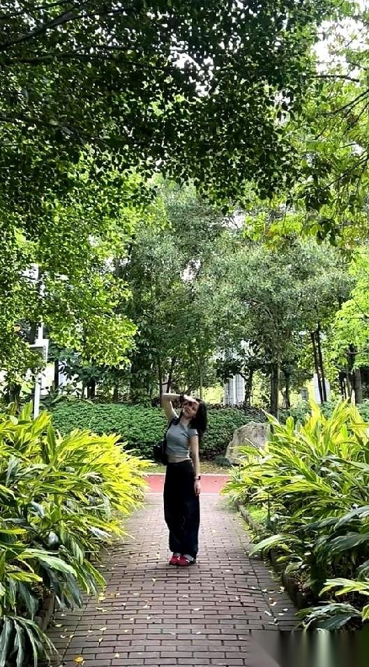 有些话，就是一根针。白天看着没事儿，一到夜里，就往你心尖上扎。今天我那好闺蜜，