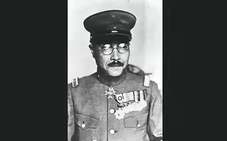 1941年，日本为啥不全力压垮中国，非要转头偷袭美国？这事搁谁看都觉得蹊跷，