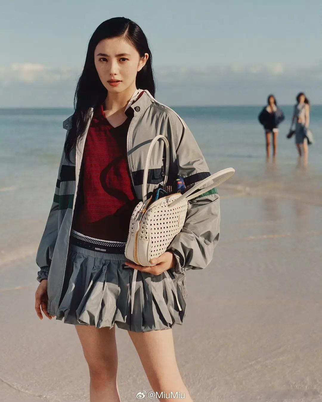 我觉得刘浩存拍miu全球广还能这样不错已经很伟大了