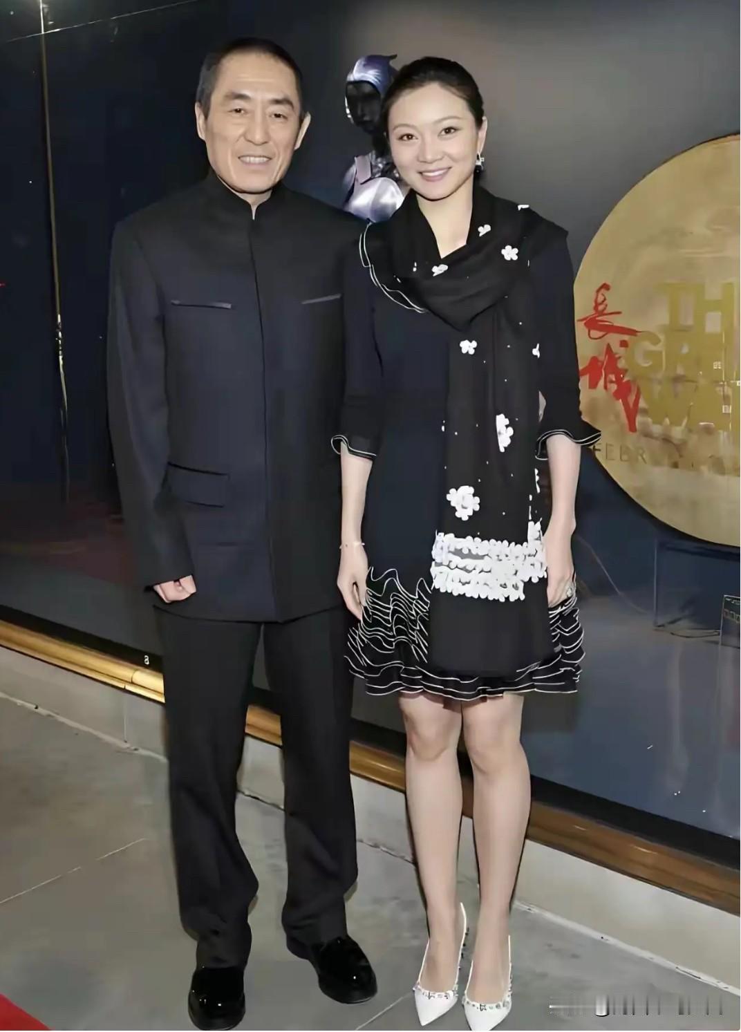 年仅18岁的陈婷与49岁的张艺谋相恋，陆续生下二子一女。他们结婚后，十分低调，极