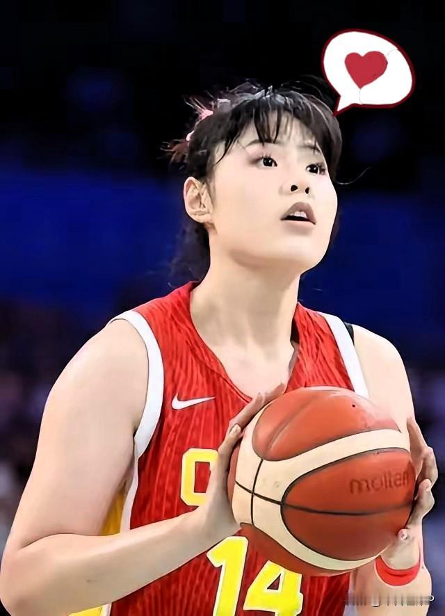 著名篮球人苏群证实，李月汝护照签证页不足，在美向中国大使馆提出换证，证件制好后，