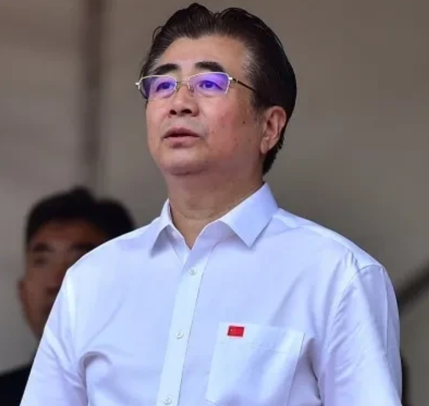 国足的赞助商要跑光了！球迷想了个新办法，别说还真有可能会有效果！那就是谁赞助