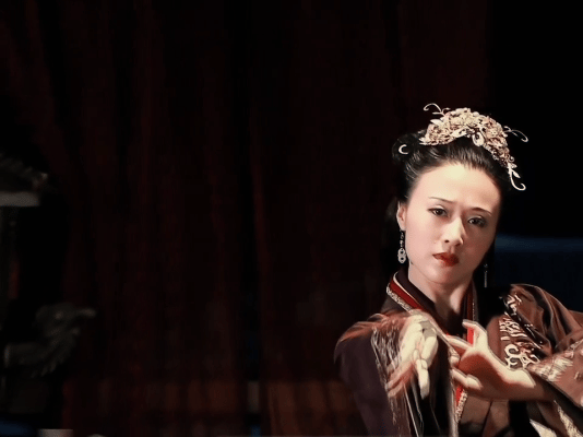 重温《美人心计》，薄姬跳的这支《长安歌》虽短，却端庄又优雅，还是被狠狠惊艳到了！
