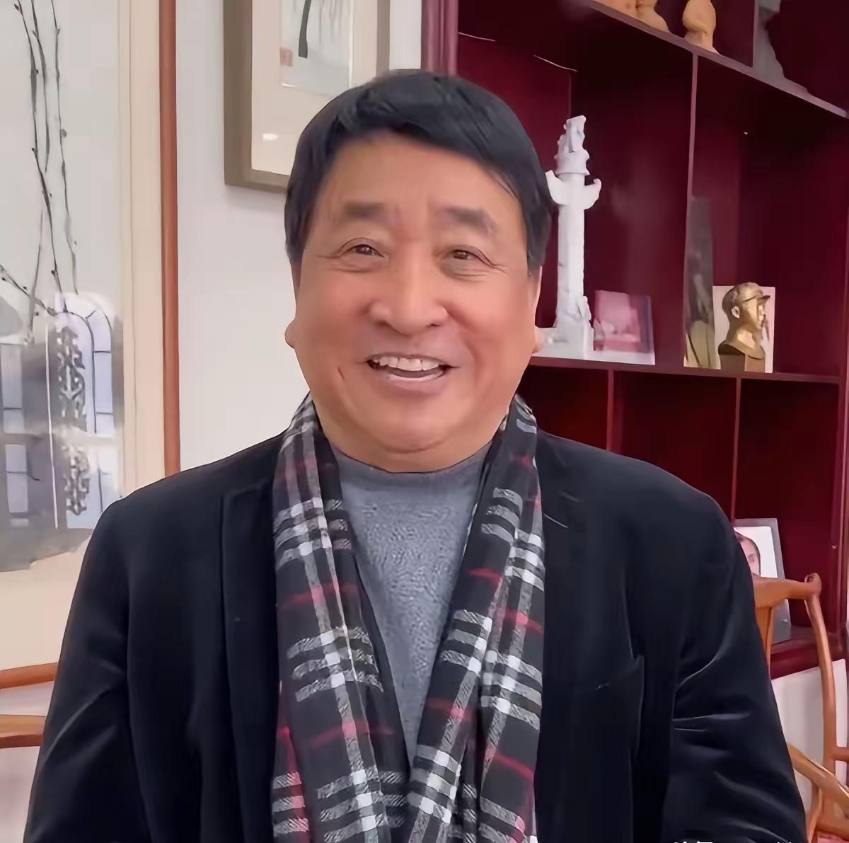 你还别说，姜昆老师不说相声，也能挣到钱。别说，还真别说。他就是说相声的时候，不