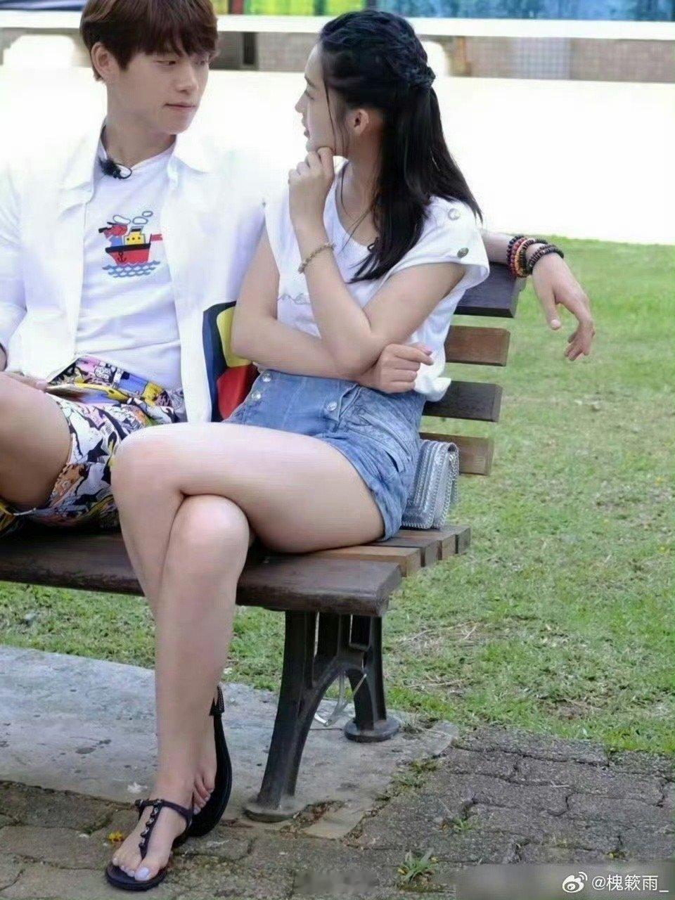 李沁早年的样子清纯可爱，谁看了不迷糊​​​