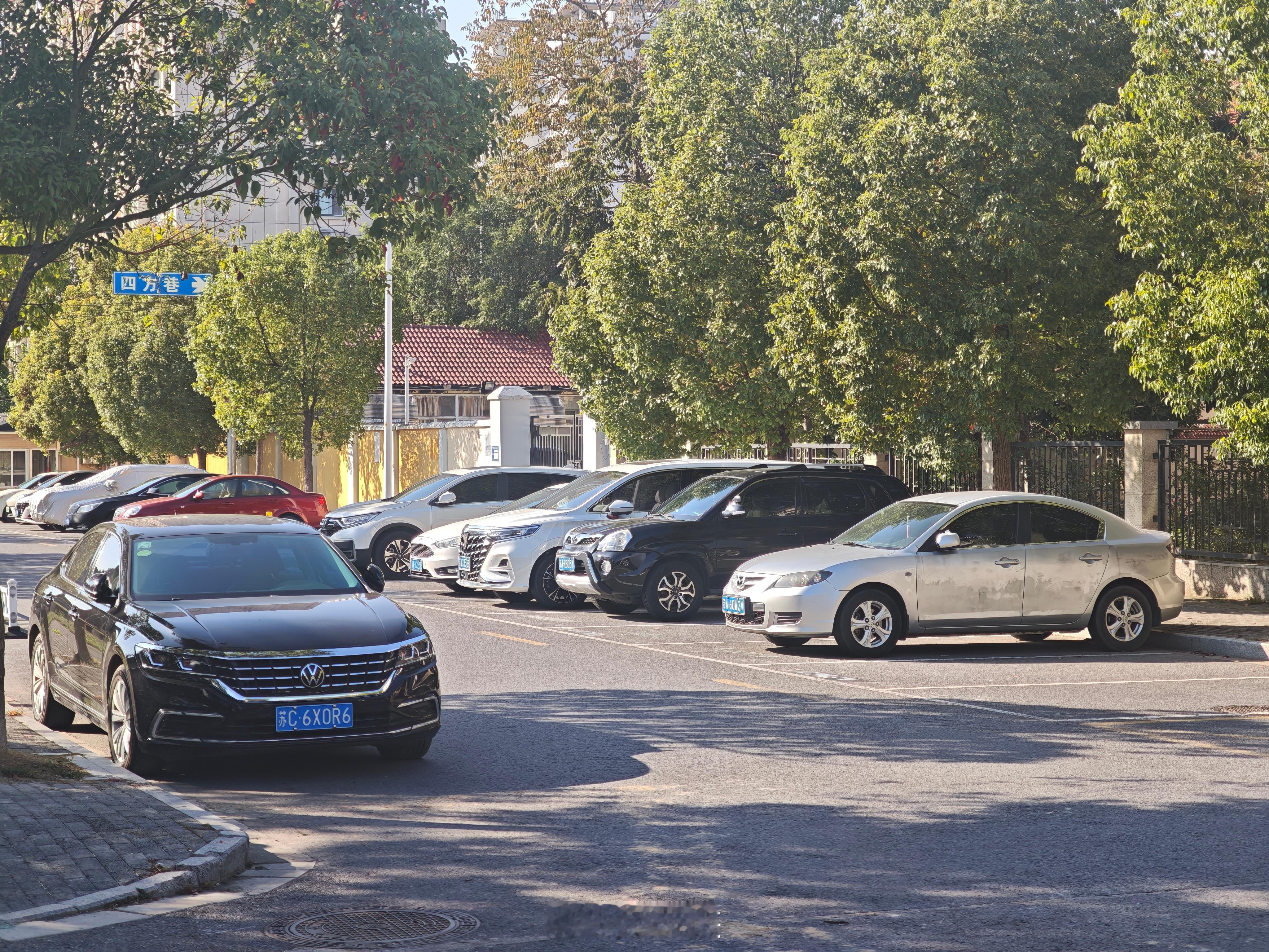 家人们谁懂啊，当初提车有多兴奋，后来修车就有多头疼，不是在4S店，就是在去4S店