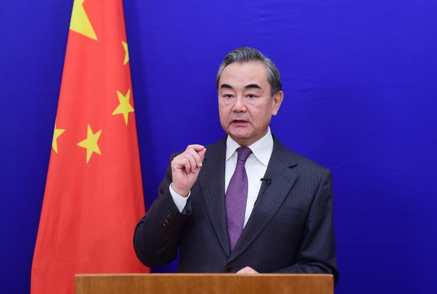 话是说给韩国的，也是敲打美国的！王毅：韩国外交轮不到外人指手画脚！8月19日