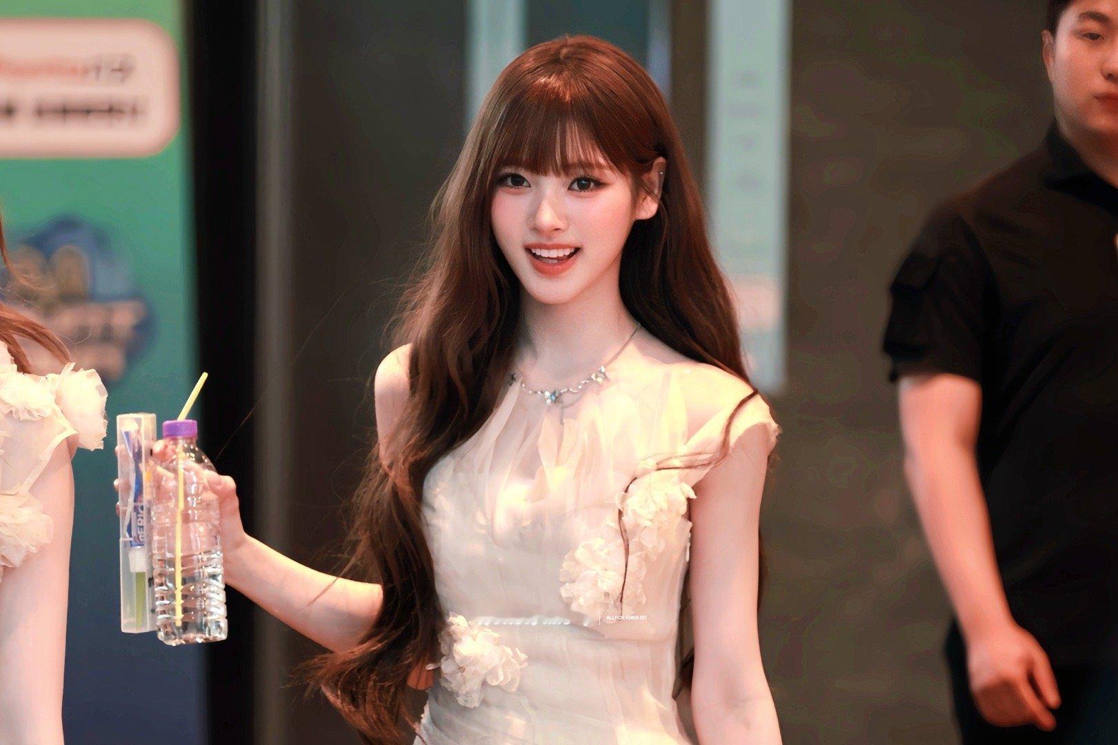 这真的像我的洋娃娃变成真人了（齐刘海Anna💖​​​