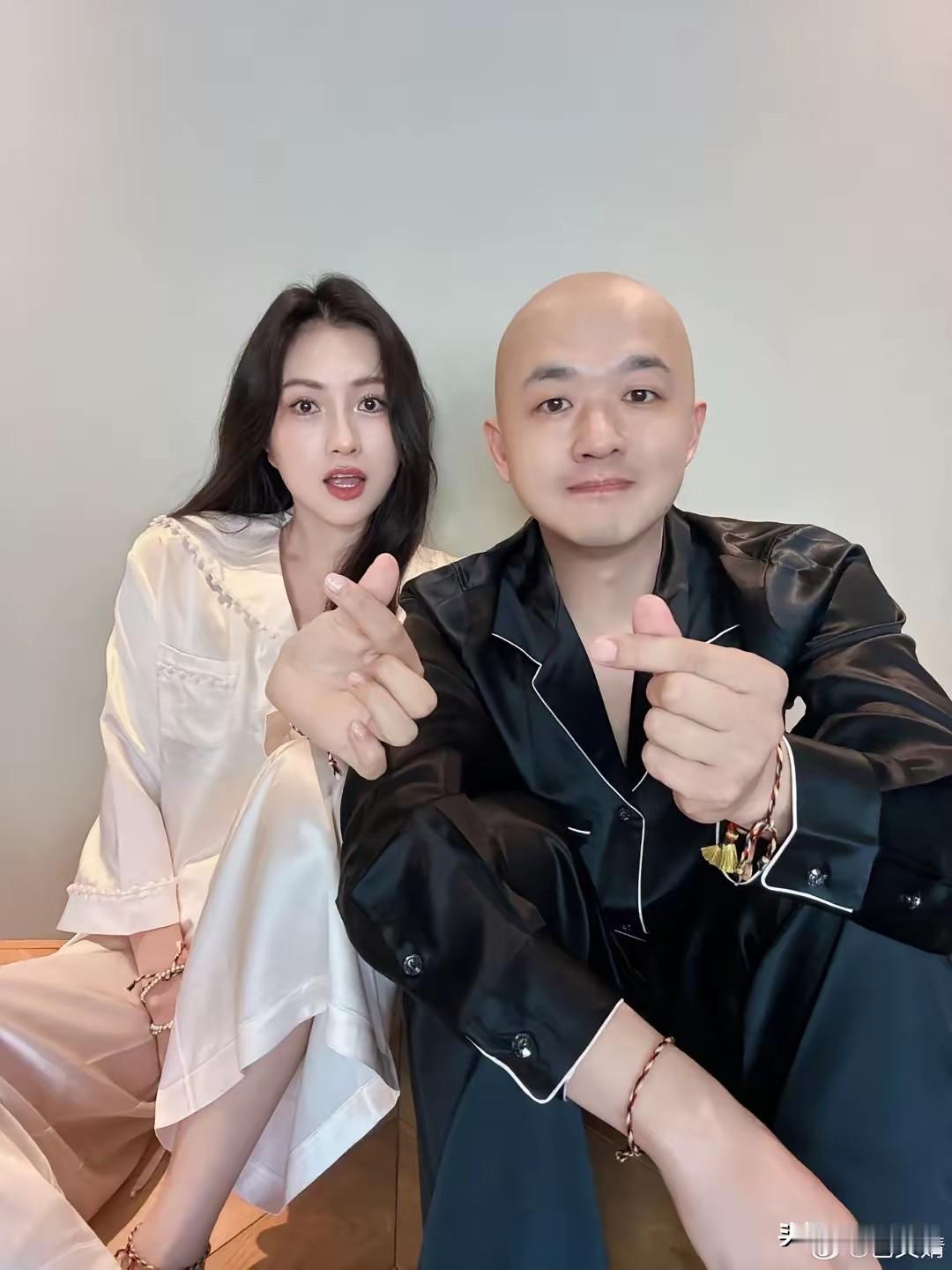 包贝尔这个人，把"闷声发大财"几个字玩到了极致。表面上看起来，他在娱乐圈好像默