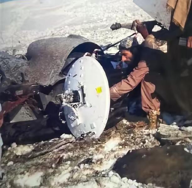 一架美军无人机在阿富汗坠毁，给中方敲响了警钟：有人在秘密投靠白宫！​2026年