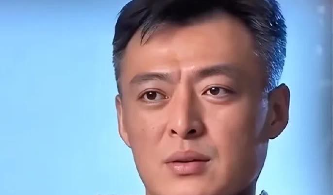 国乒总教练竞聘时期，好多乒乓球迷都在翘首观望，有人甚至呼唤孔令辉赶紧回来执教。但