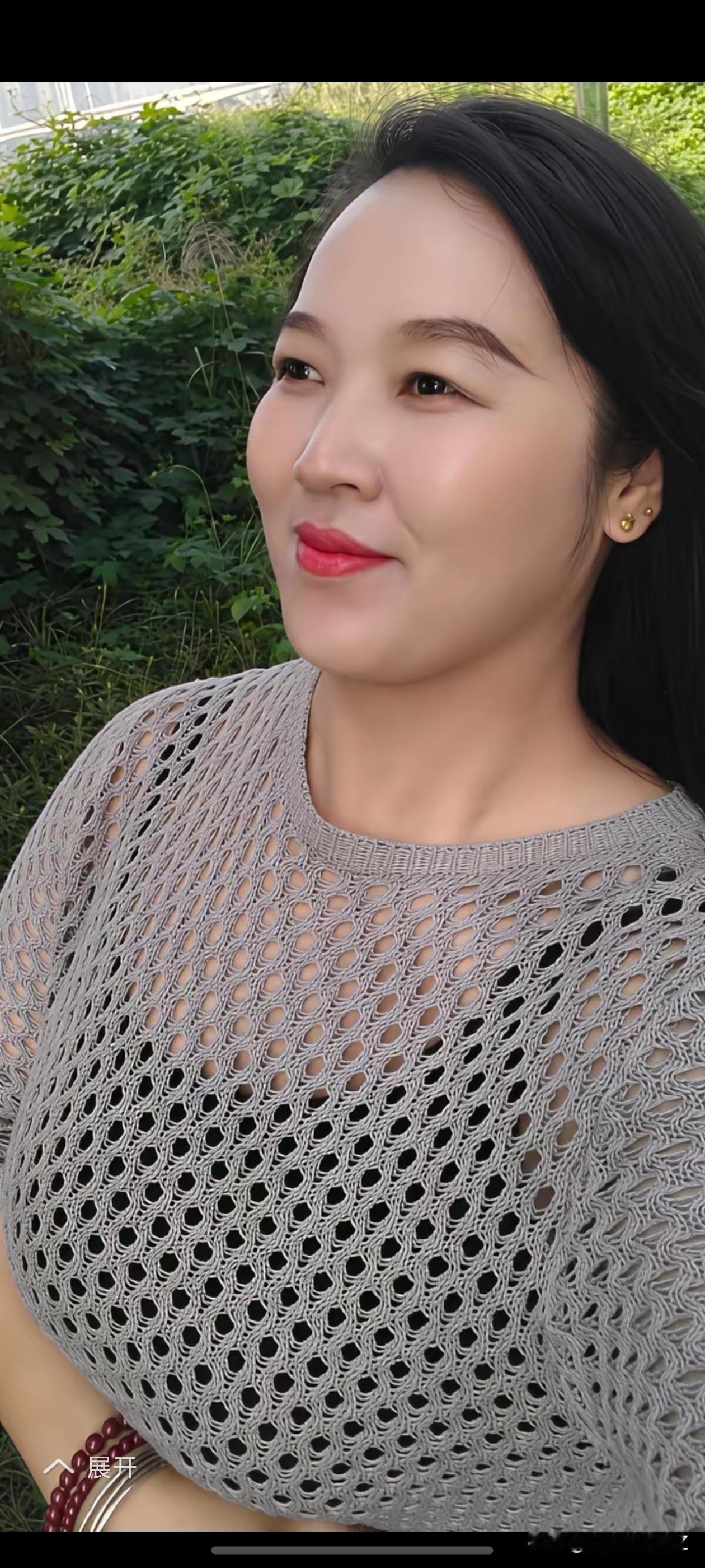 良家少妇女生过了40岁怎么穿衣打扮?