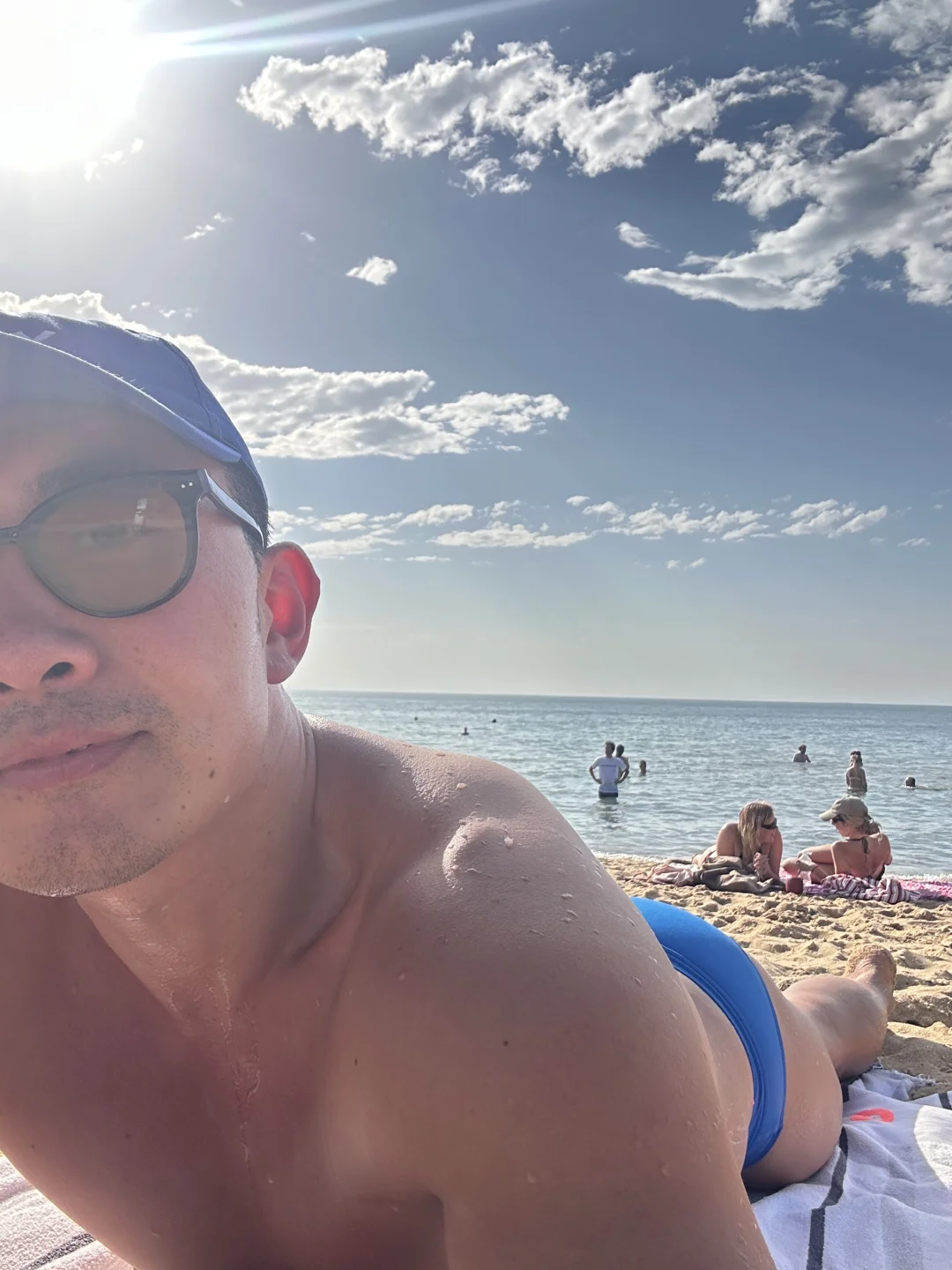 墨尔本45度高温最适合在海里泡着