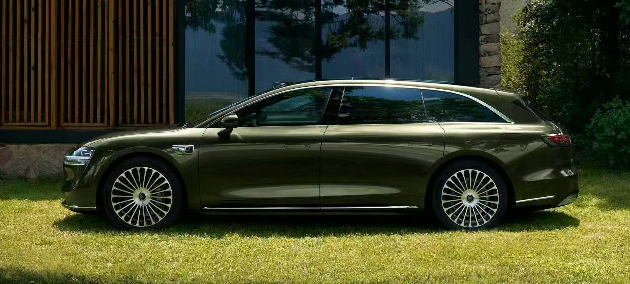 你觉得哪个更好看？享界S9T，还是A6avant？​​​