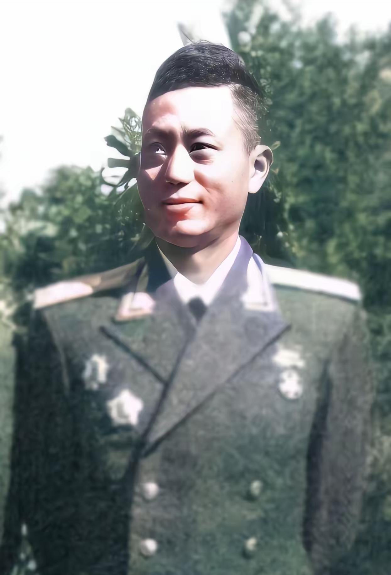 开国将校里唯一申请去台湾的人：1990年11月，99岁母亲在台北荣民总医院病危，