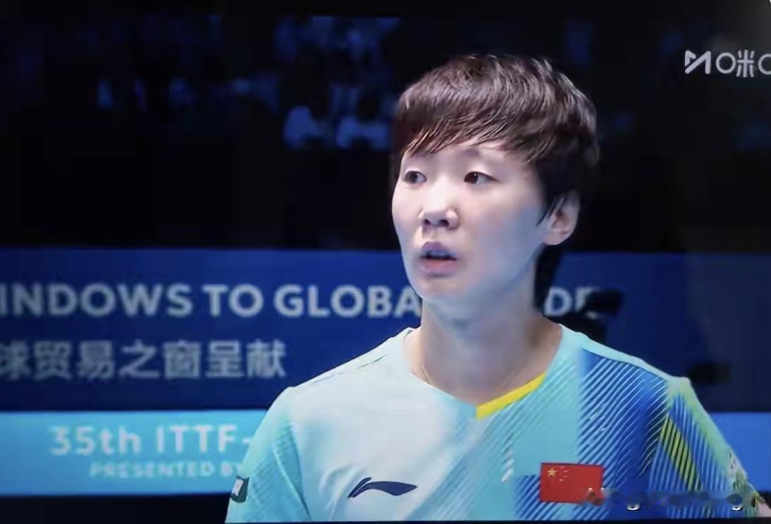 王曼昱和郑怡静这场对决，真是看得人直呼过瘾！前两局，郑怡静作为老牌名将拼劲十