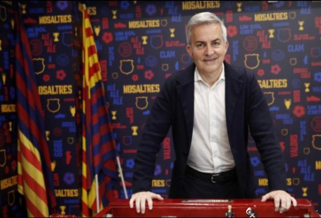 巴萨主席候选人丰特：将邀梅西担任荣誉主席，皇马是一生对手2月24日讯53岁的维