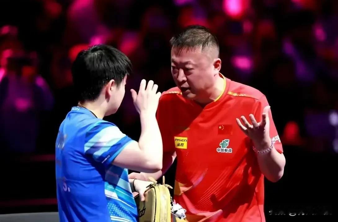 横滨大满贯，孙颖莎选择了马琳！怪不得马琳这次这么高兴，从出发开始，这嘴角就