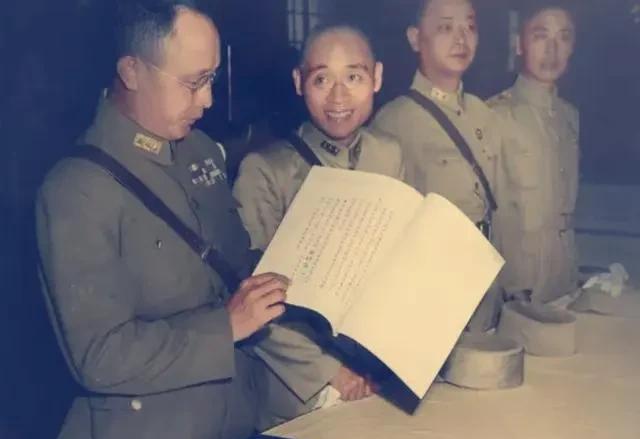 1950年初，国民党上将顾祝同去西昌见过胡宗南后，匆匆乘飞机逃往台湾。到台后，顾