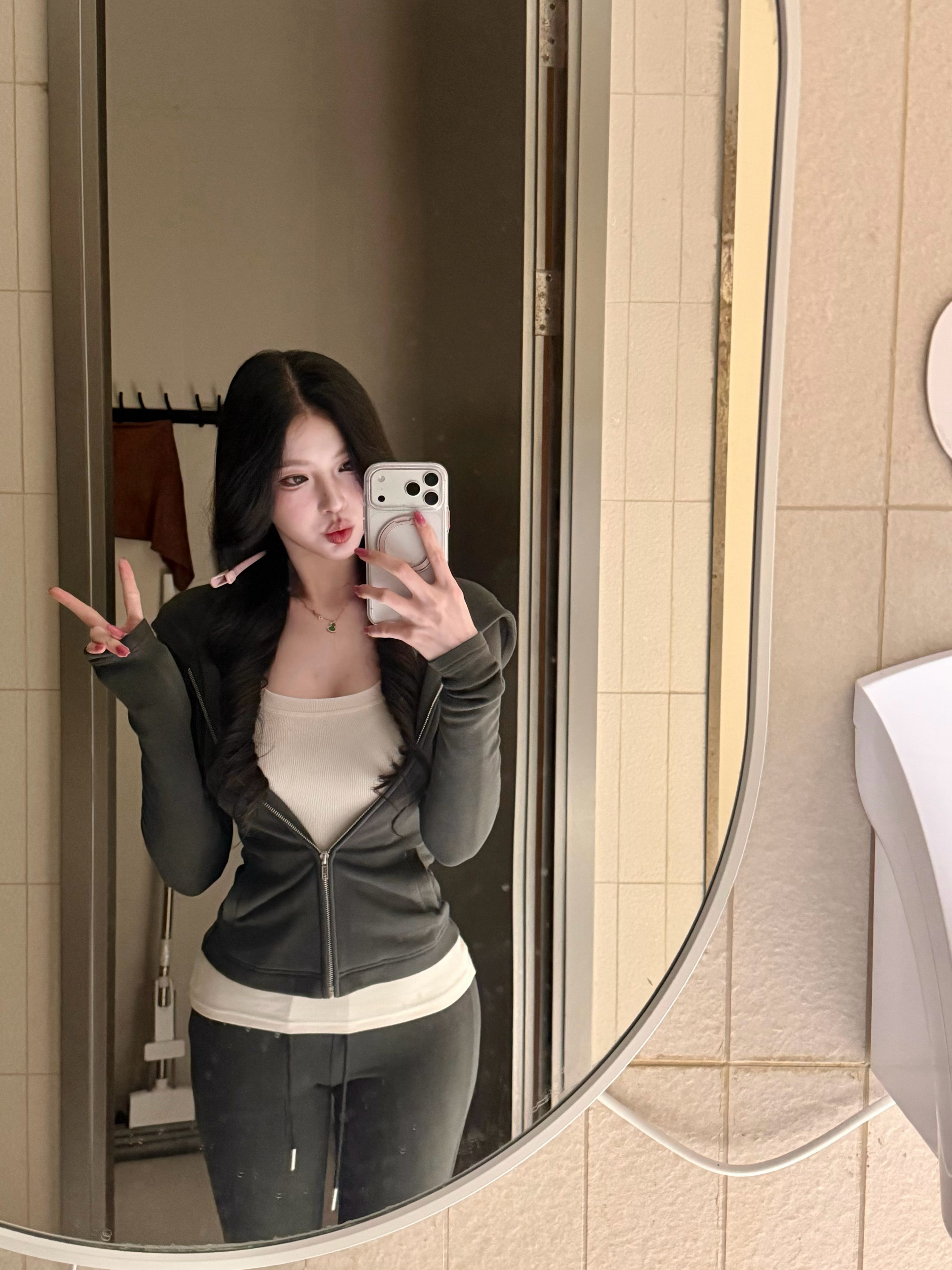 今晚直播间不见不散！[大笑]​​​