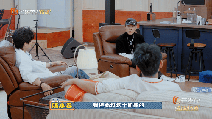 苏醒谈孩子因为自己的身份攀比孩子长大了会感谢他爸爸今天的“狠心”